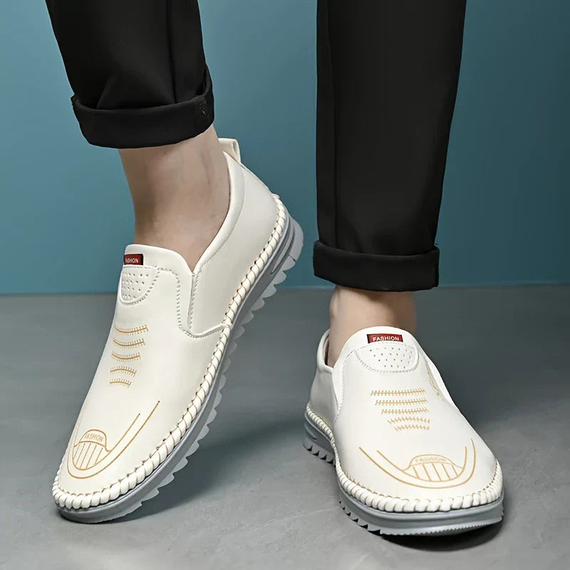 [COMPRE 1 LEVE 2] Mocassim Ortopédico Italiano em Couro Legítimo
